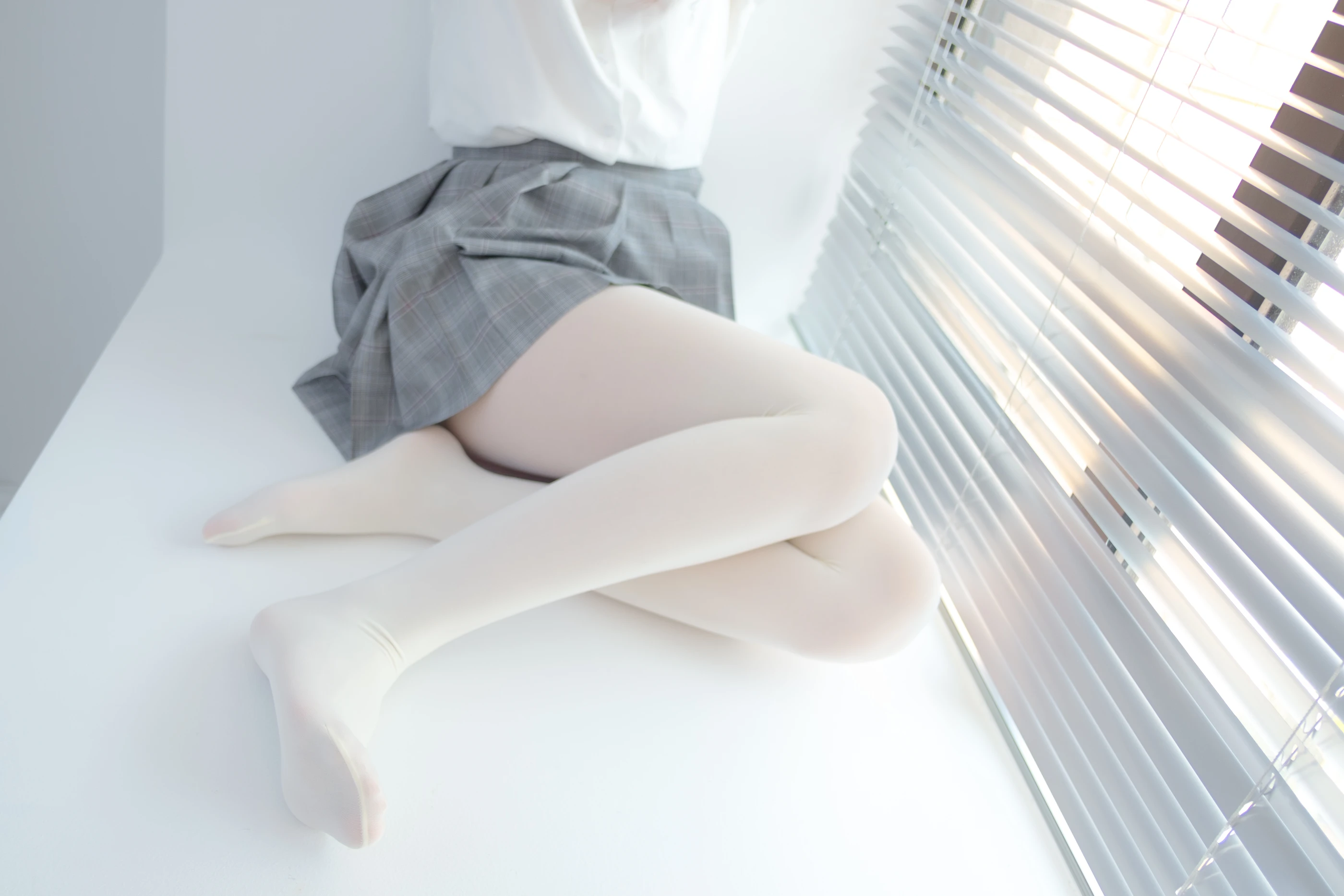 森萝财团 R15-028 [96P]插图1